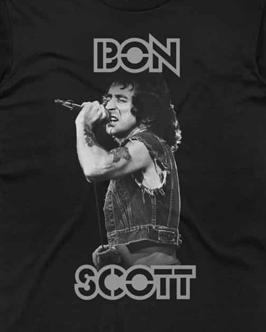 Bon Scott - Torso Singing T-Shirt